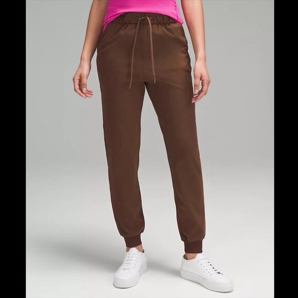 lululemon NWT Stretch High-Rise Joggers sz 4 Java - Picture 2 of 3